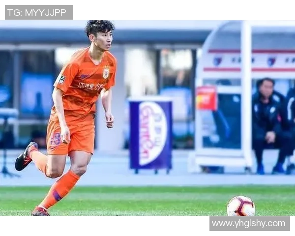 足球明星肖昆的成长历程与职业生涯全解析